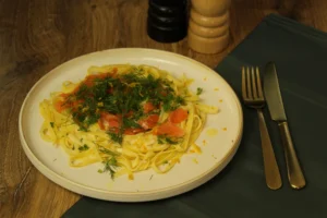 TAGLIATELLE ZALM WITLOF