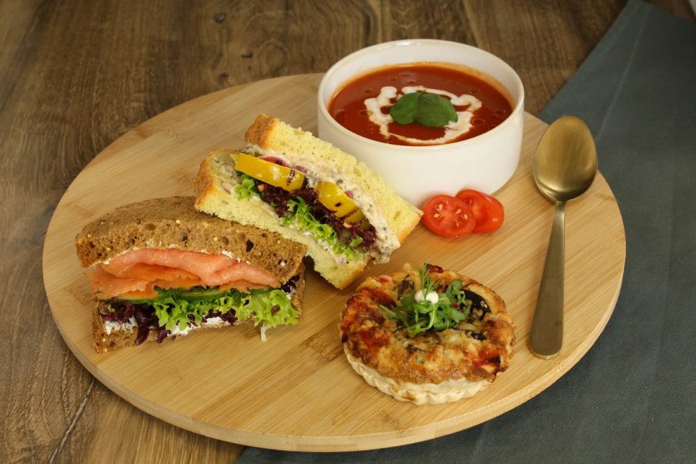 Balanced lunch Balanced lunch